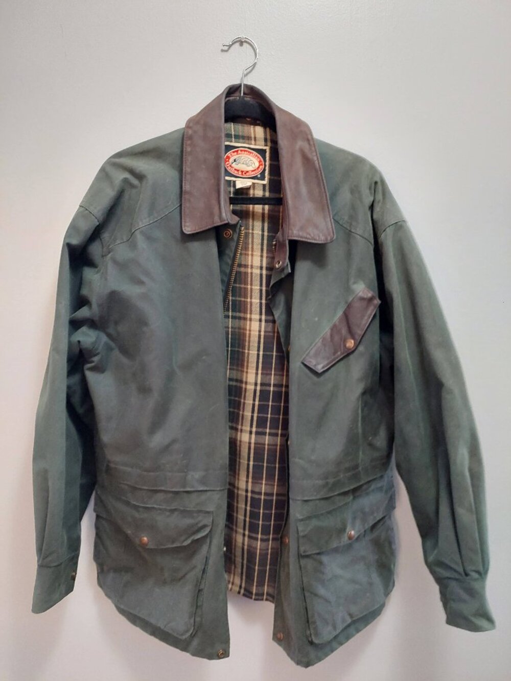 Vintage Australian Outback Collection Green Oilskin Chore Jacket Made in Canada